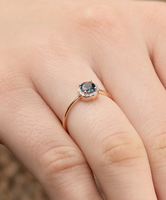 Zelta gredzens ar dimantiem un Londonas topāzu - Goldinga