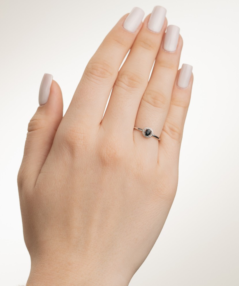 Baltā zelta gredzens ar safīru un briljantiem - Goldinga