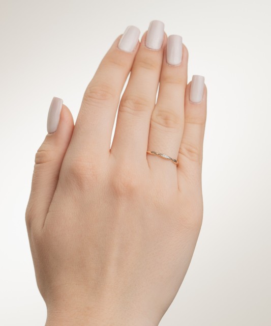 Золотое кольцо с алмазами