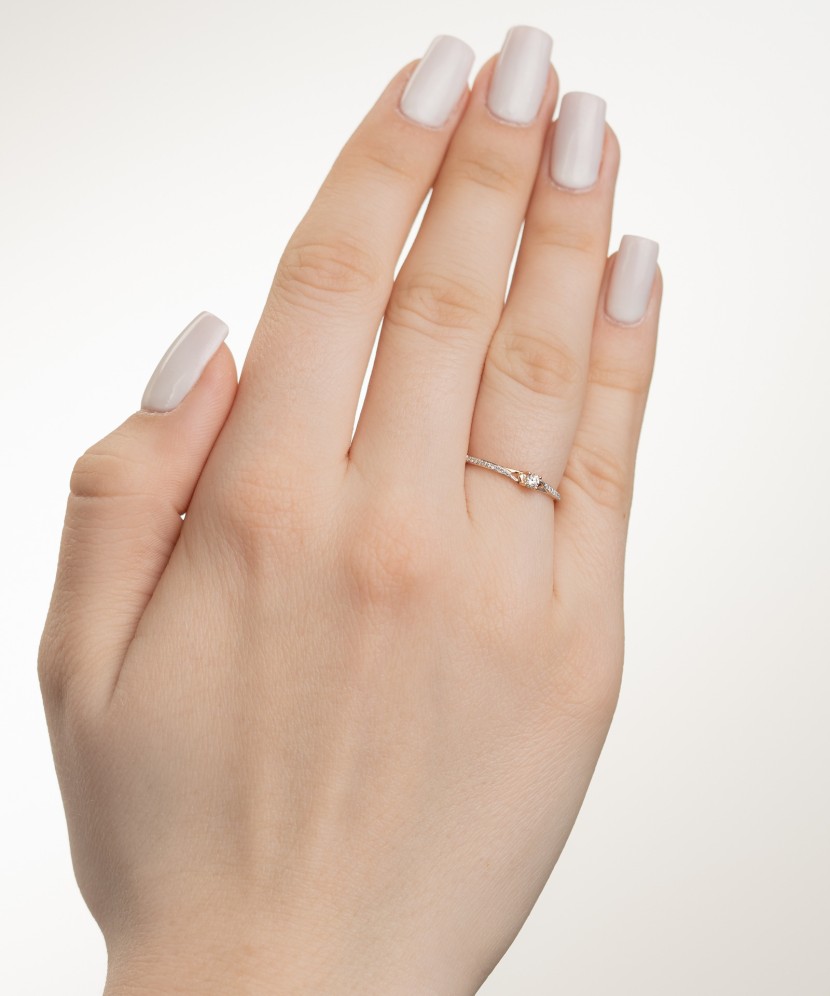 Золотое кольцо с алмазами