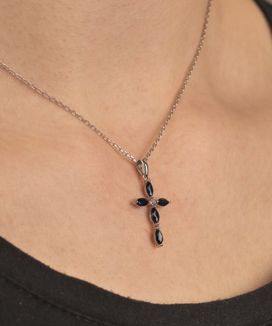 Baltā zelta kulons ar dimantiem un safīriem "Cross" - Goldinga