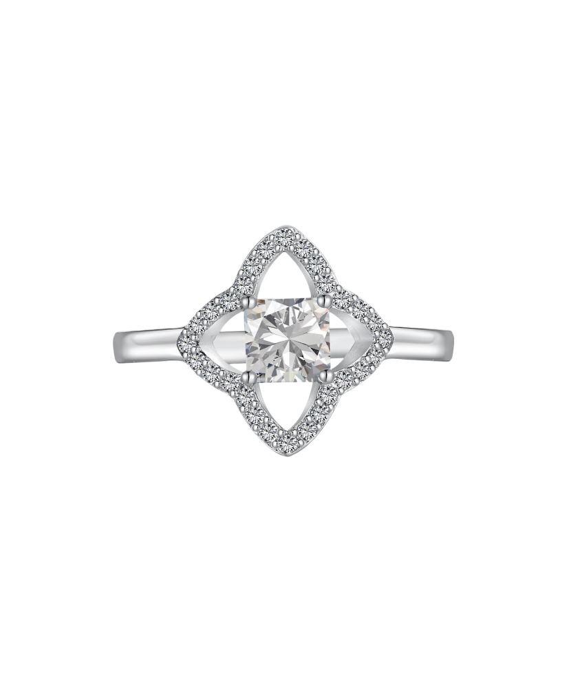 Серебряное кольцо с цирконами