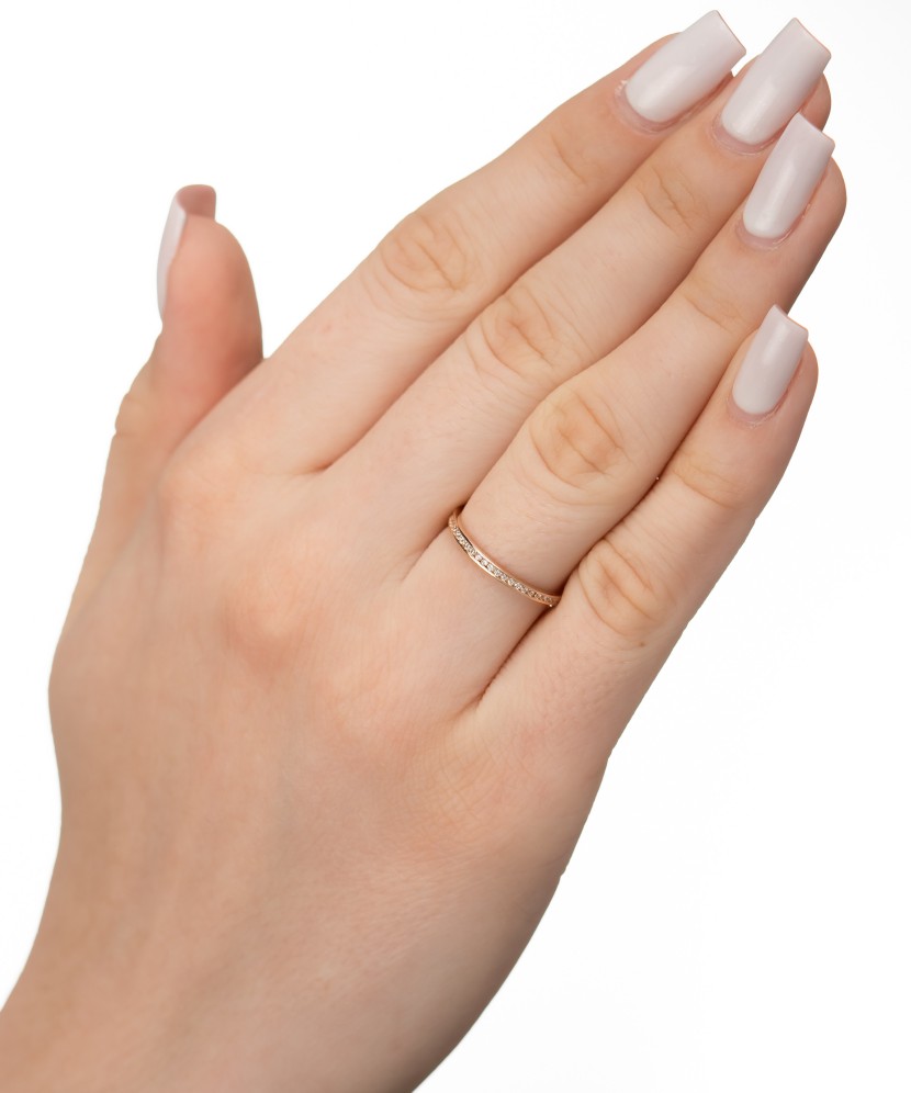 Золотое кольцо с цирконами