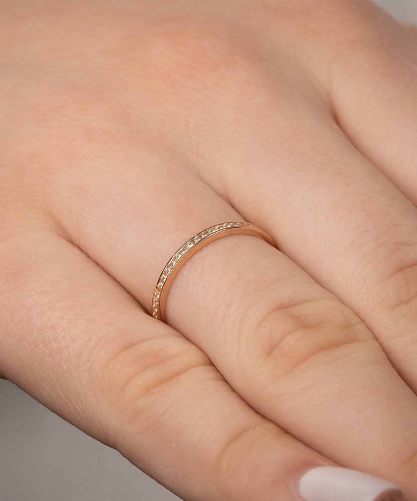 Золотое кольцо с цирконами