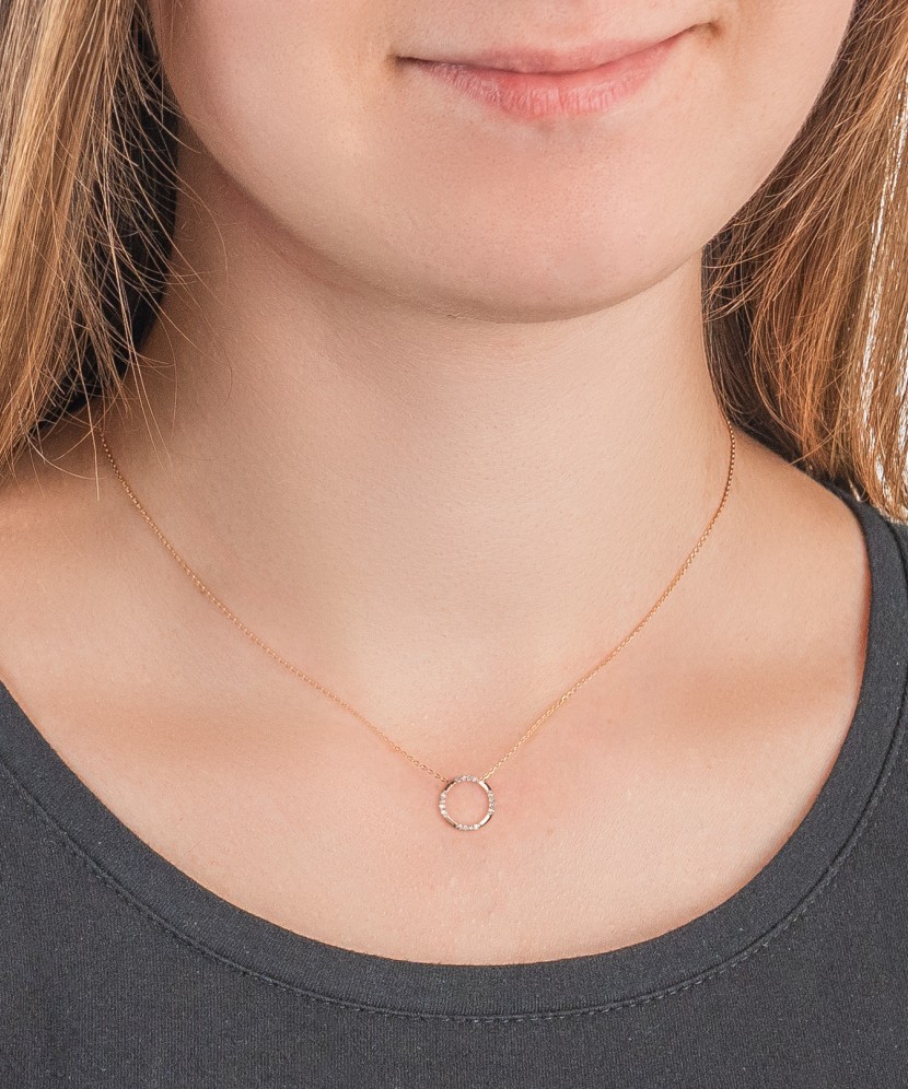 Baltā zelta ķēdīte ar briljanta piekariņu