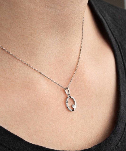 Подвеска из белого золота с бриллиантами