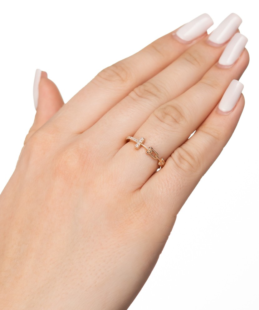 Zelta gredzens ar cirkonijiem