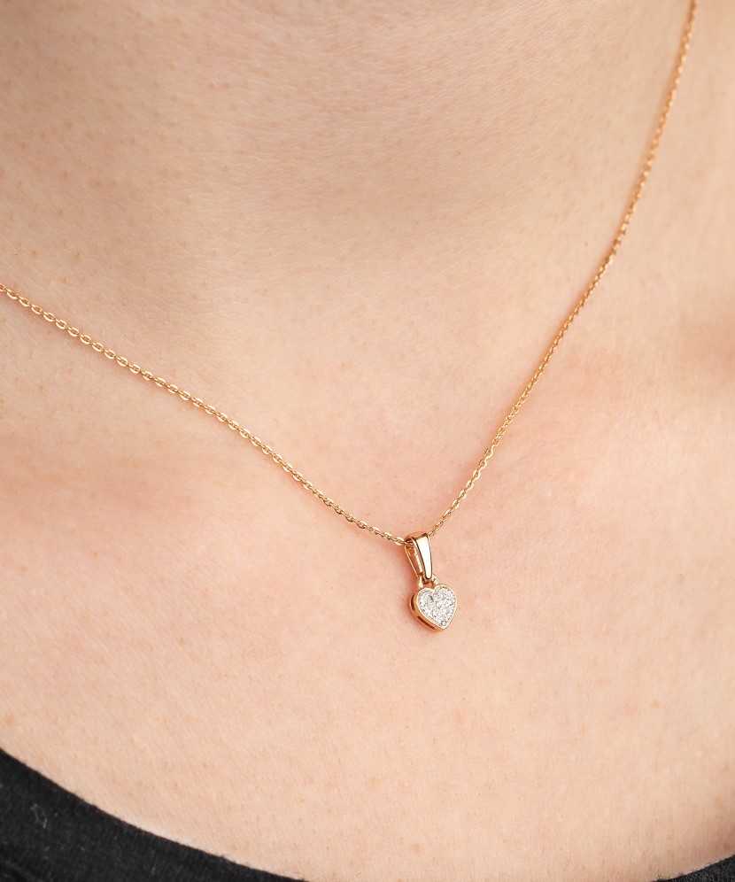 Baltā zelta piekariņš ar briljantiem