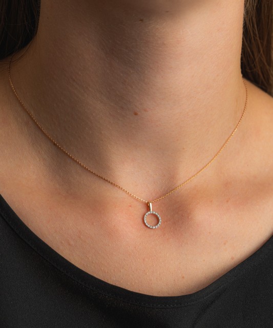 Baltā zelta piekariņš ar briljantiem