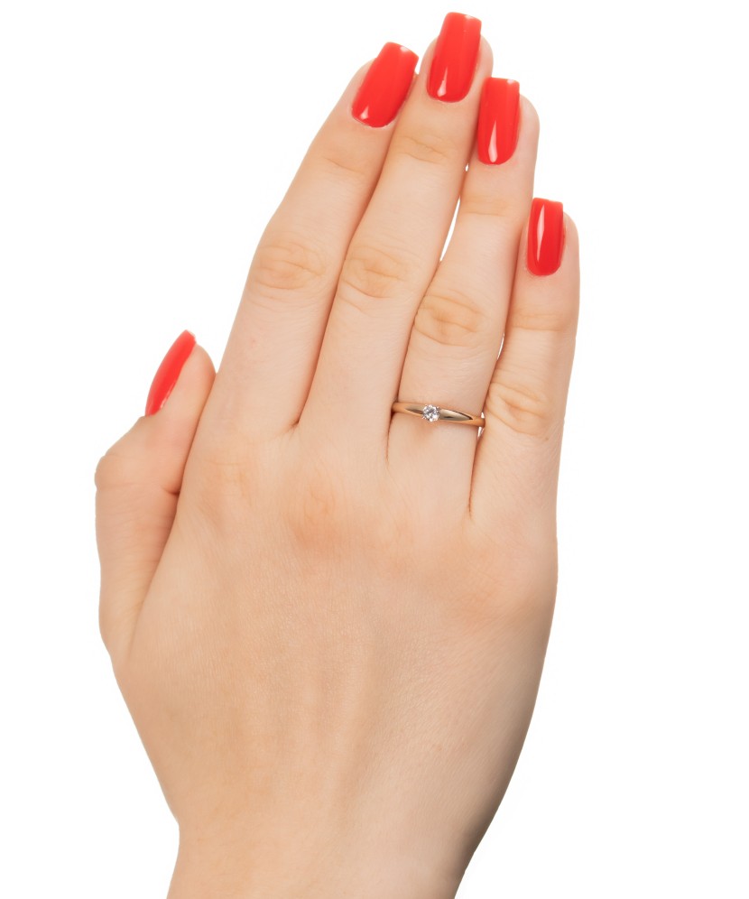 Zelta gredzens ar cirkoniju