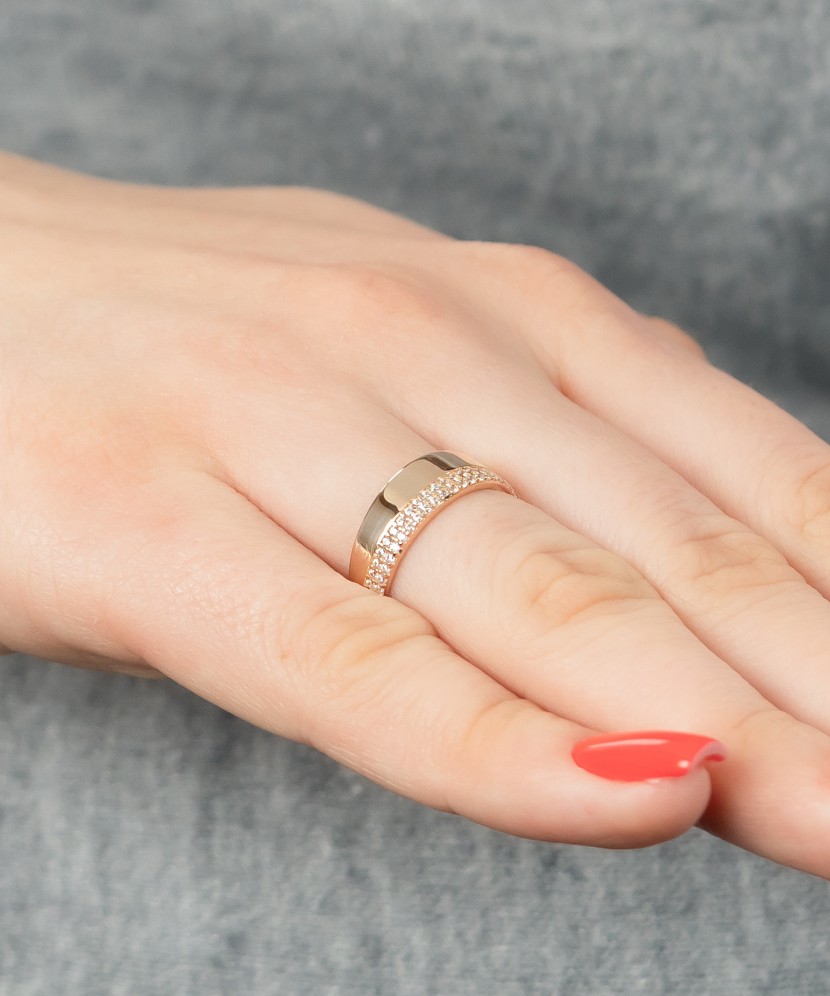 Zelta gredzens ar cirkonijiem