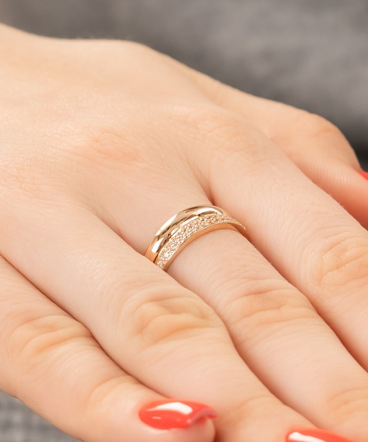 Zelta gredzens ar cirkonijiem