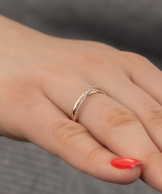 Zelta gredzens ar cirkonijiem