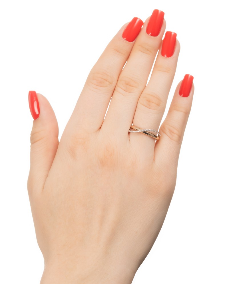 Золотое кольцо с цирконами