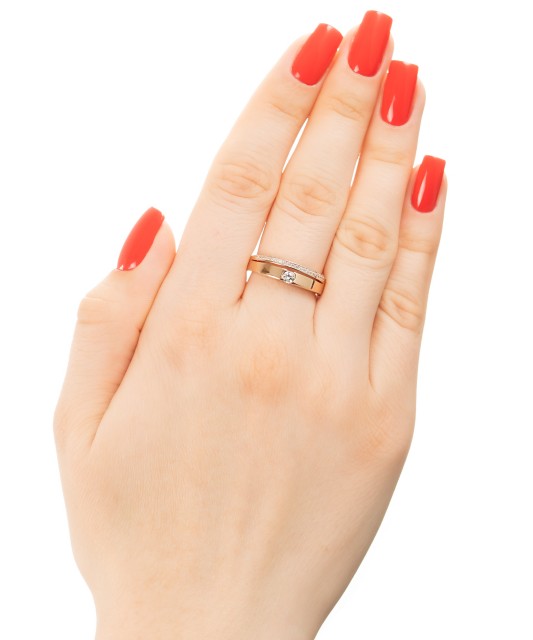 Zelta gredzens ar cirkonijiem