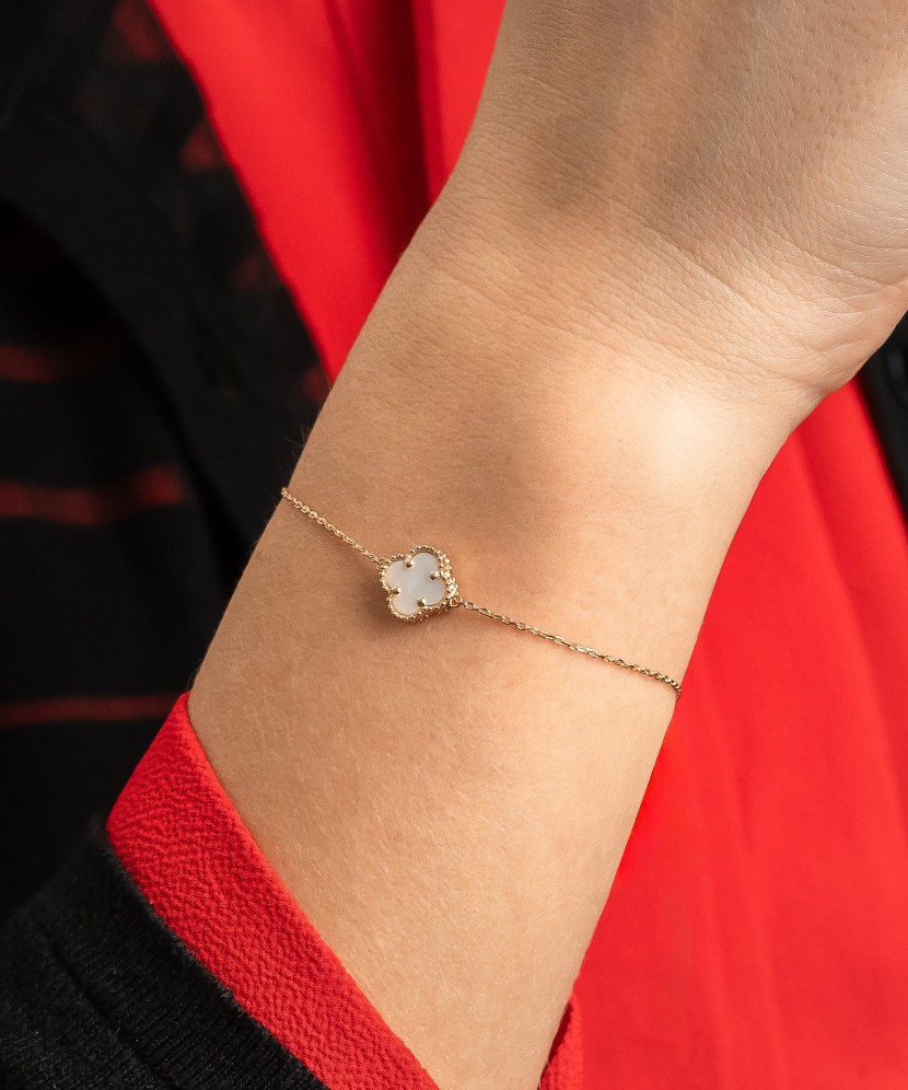 Zelta rokassprādze ar perlamutru