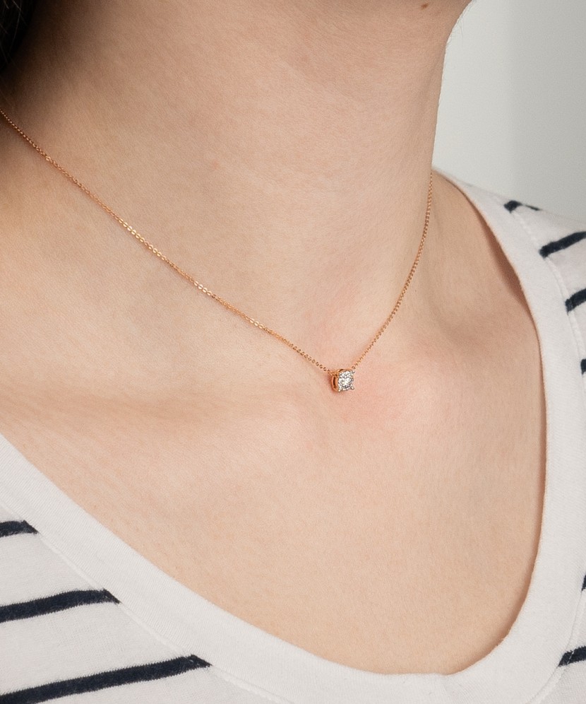 Zelta ķēdīte ar briljanta piekariņu