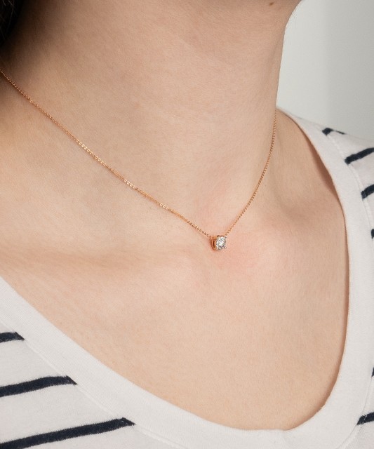 Zelta ķēdīte ar briljanta piekariņu