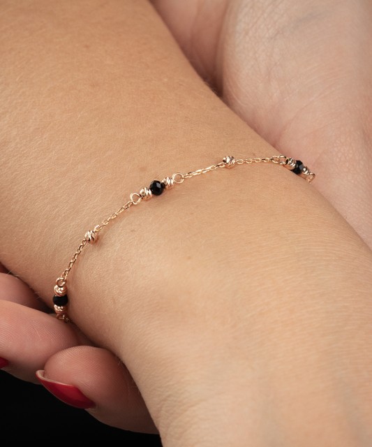 Золотой браслет со шпинелью