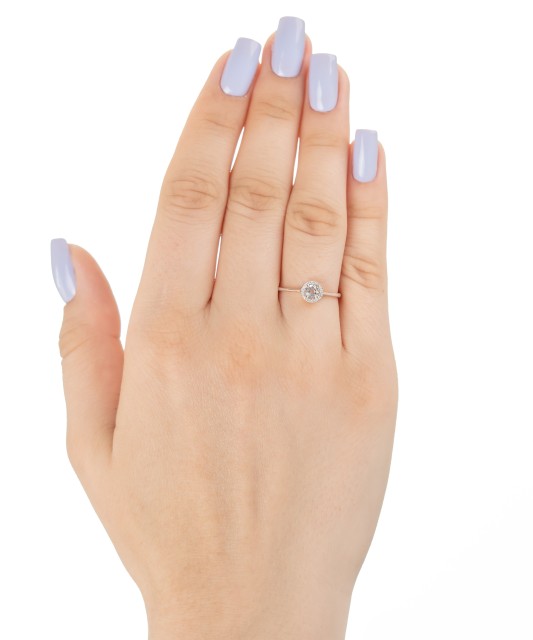 Кольцо из белого золота с бриллиантами и прозрачным топазом