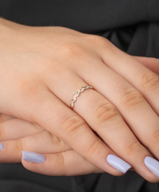 Auksinis žiedas su deimantais - Goldinga