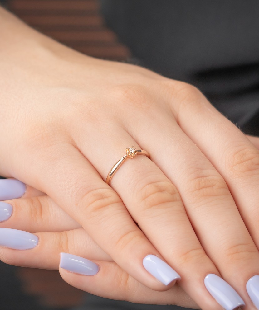 Auksinis žiedas su briliantu - Goldinga