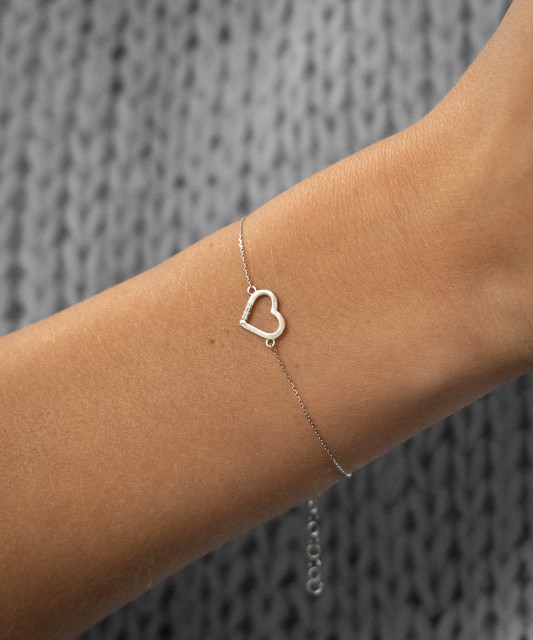 Baltā zelta rokassprādze ar dimanta kulonu "Sirdi"