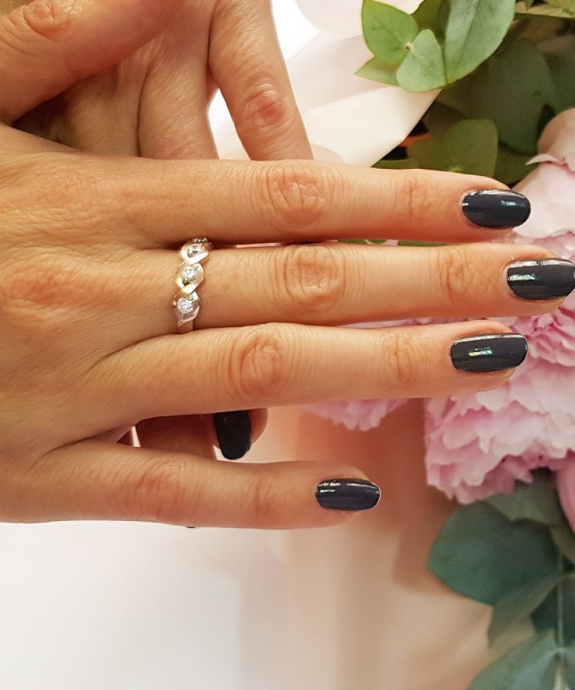 Apzeltīts sudraba gredzens ar cirkonijiem