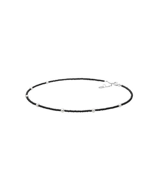 Kaklarota ar špineļiem un pērli