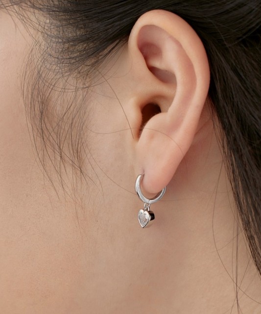 Серьги из серебра с цирконами