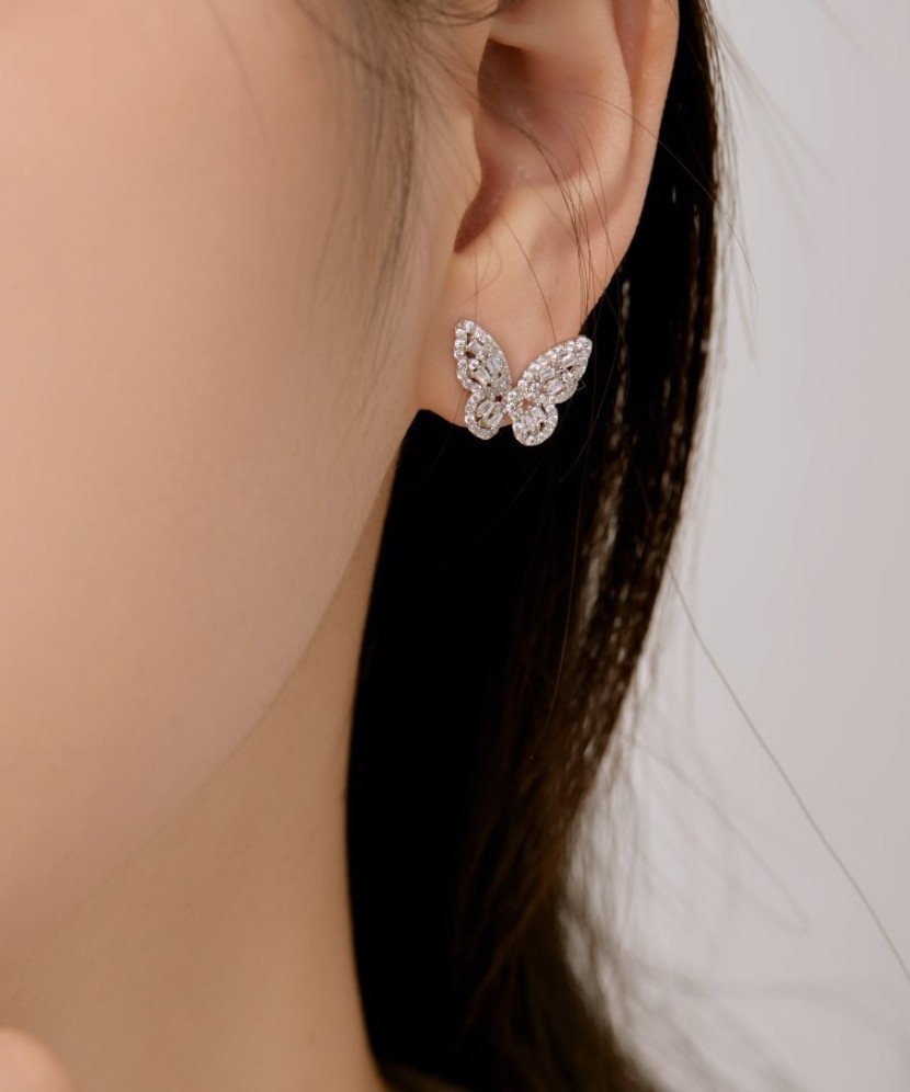 Sudraba auskari ar cirkonijiem "Tauriņi"