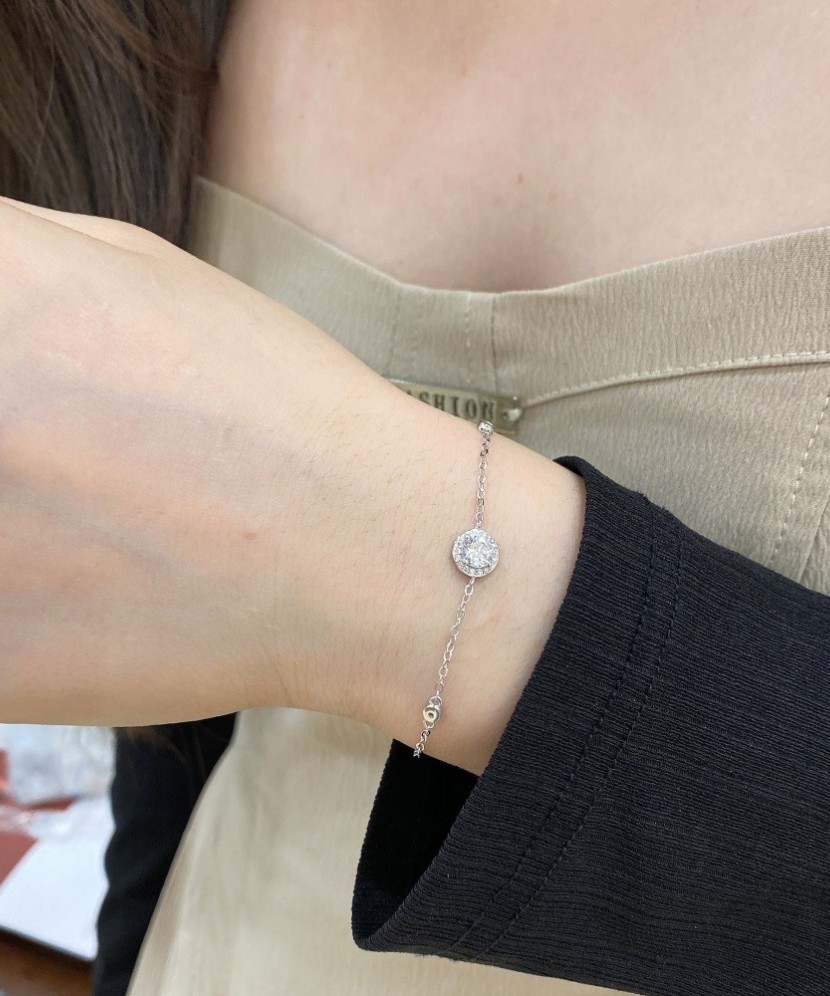 Sudraba rokassprādze ar cirkonijiem