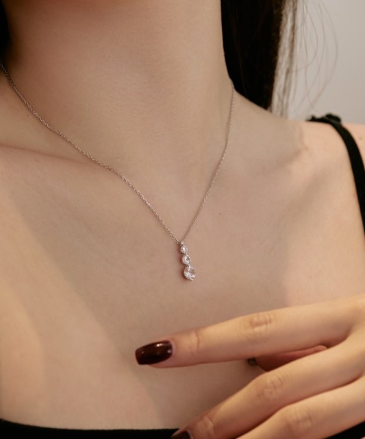 Sudraba ķēdīte ar cirkonija piekariņu - Goldinga