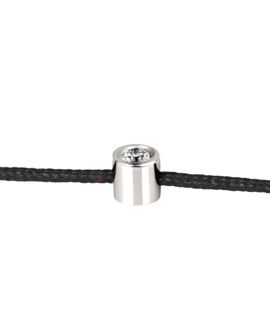 Melnā diega rokassprādze ar baltā zelta briljanta piekariņu 0.03ct ...