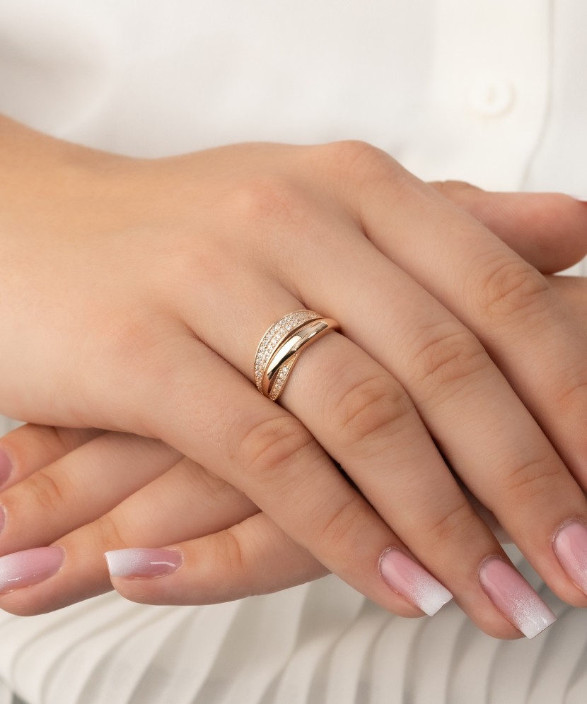 Zelta gredzens ar cirkonijiem