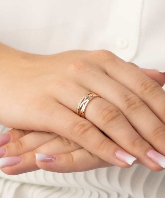 Zelta gredzens ar cirkonijiem