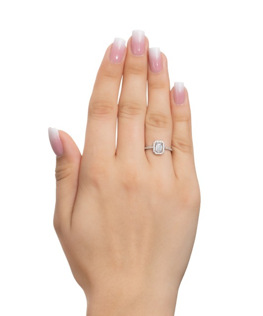 Baltā zelta gredzens ar cirkonijiem