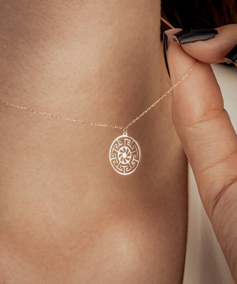 Zelta ķēdīte ar piekariņu