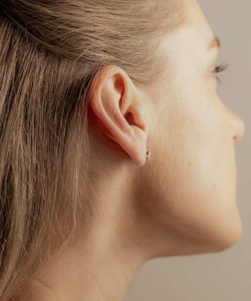 Zelta auskari ar dimantiem un baltu topāzu - Goldinga