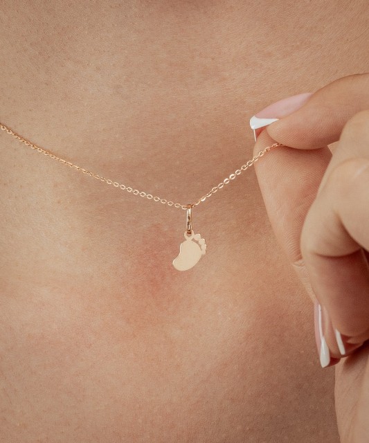 Золотой подвеска "Следы ножек"