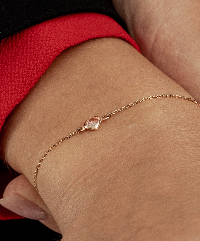 Zelta rokassprādze ar cirkoniju