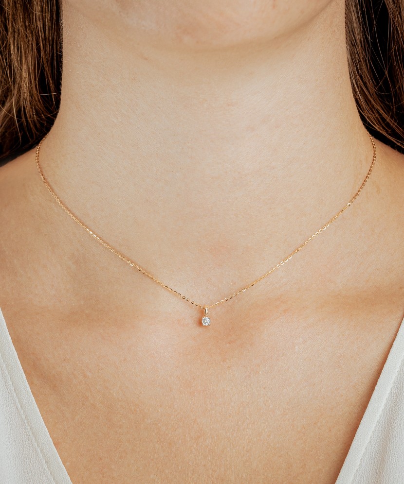 Золотой подвеска с алмазом