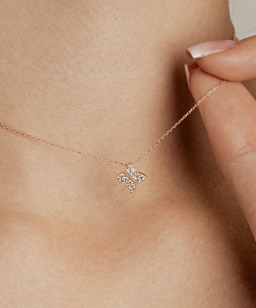 Zelta ķēdīte ar cirkonija piekariņu