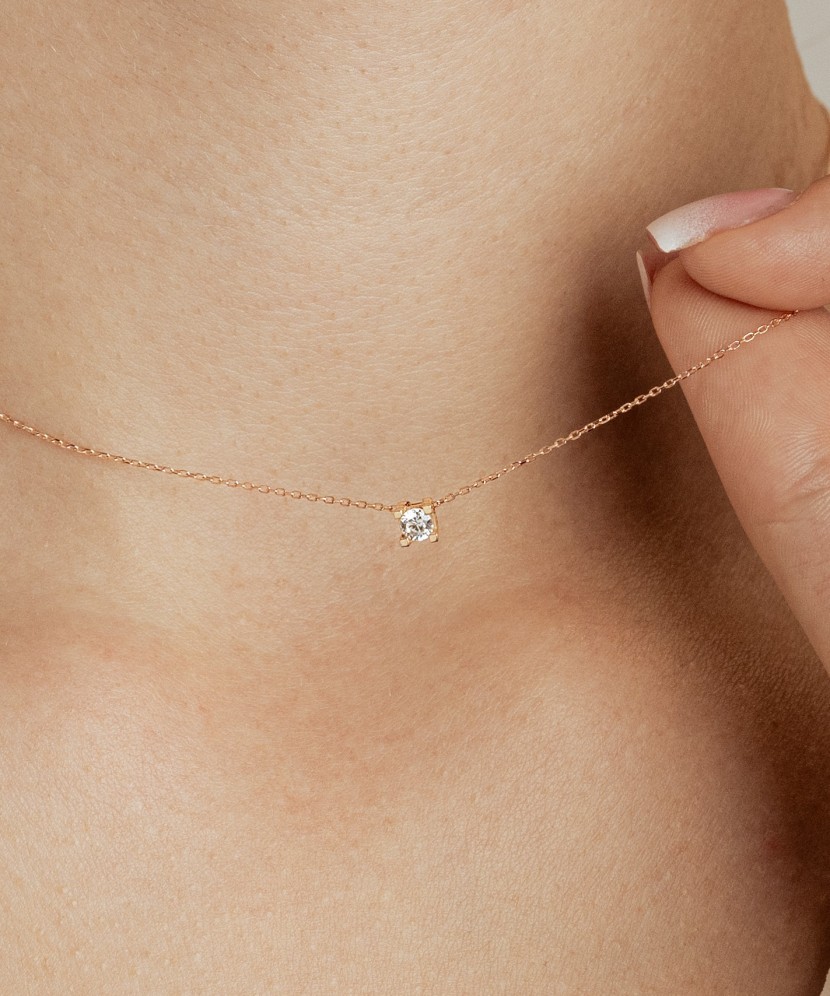 Zelta ķēdīte ar cirkonija piekariņu