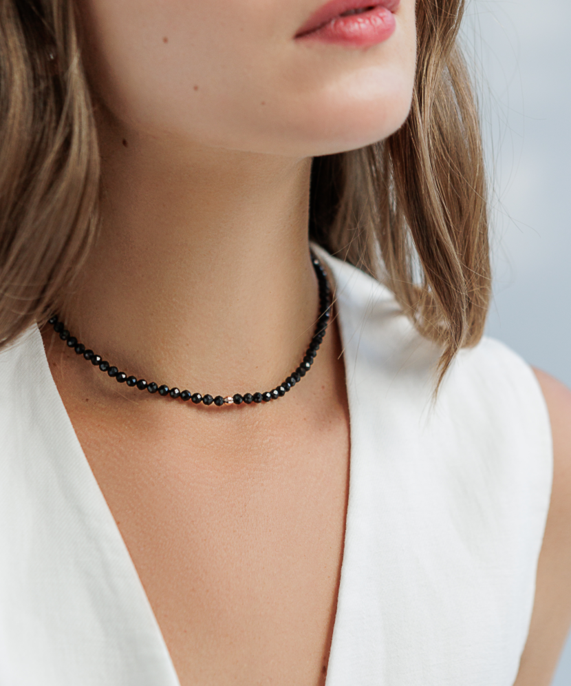 Ожерелье со шпинелью и золотом