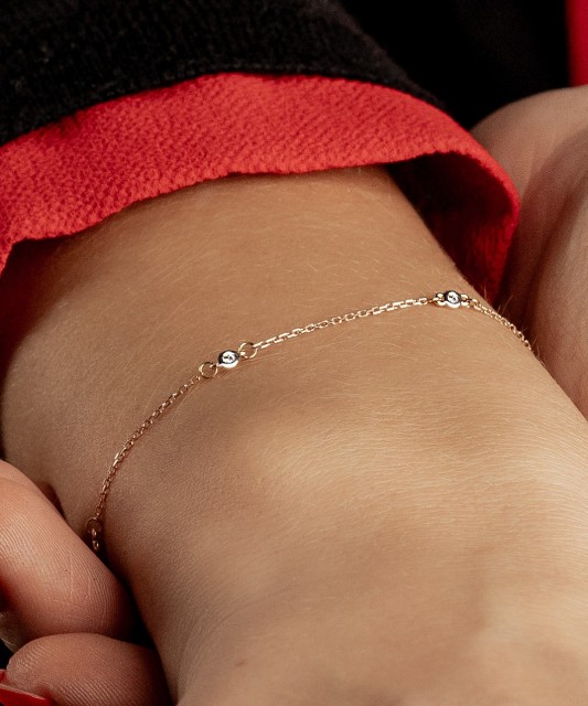 Zelta rokassprādze ar dimantiem