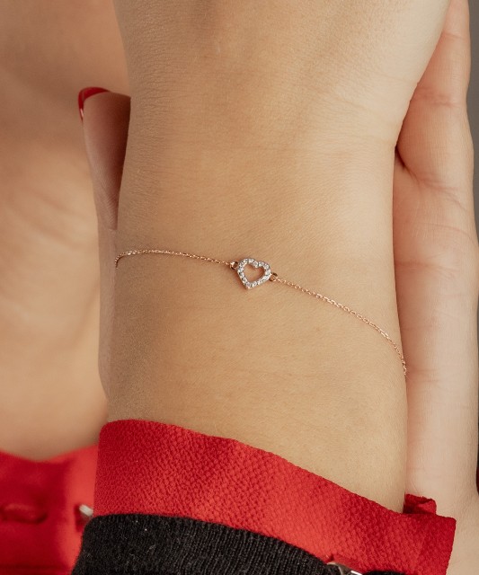 Zelta rokassprādze ar dimantiem "sirds"