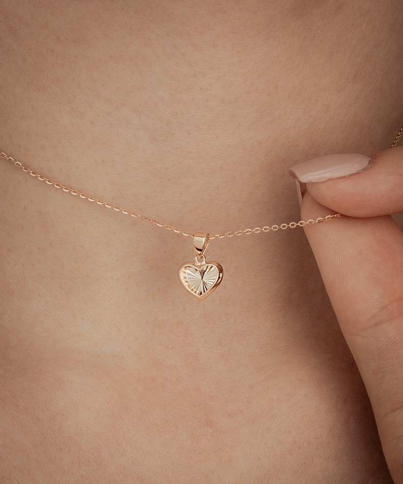 Золотая подвеска "Сердечко"