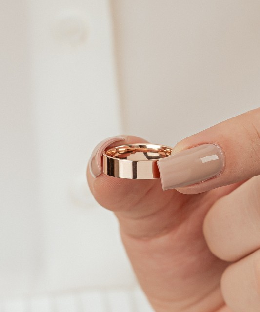 Золотое обручальное кольцо 5 мм с комфортом