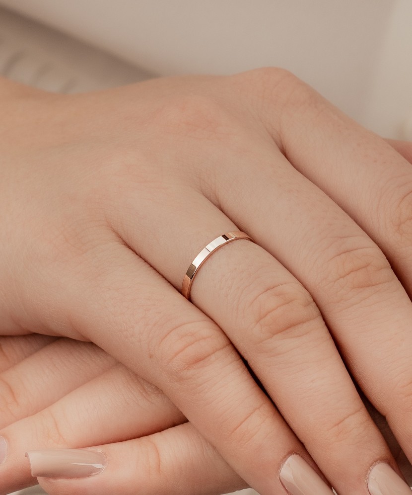Золотое обручальное кольцо 2 мм